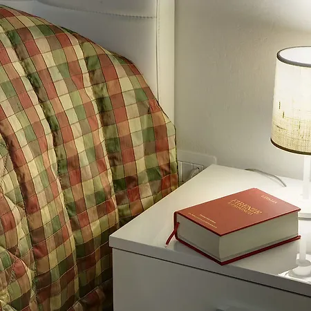 Windows On 5* Florence