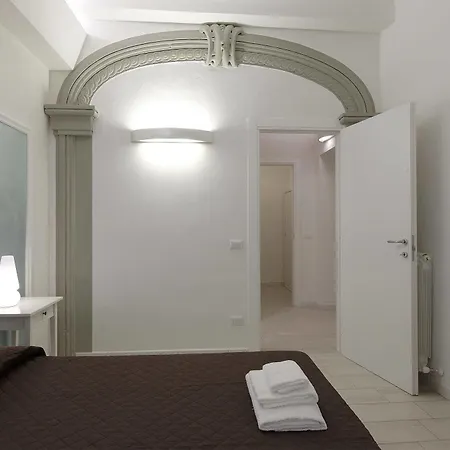 Windows On Hotel Florence